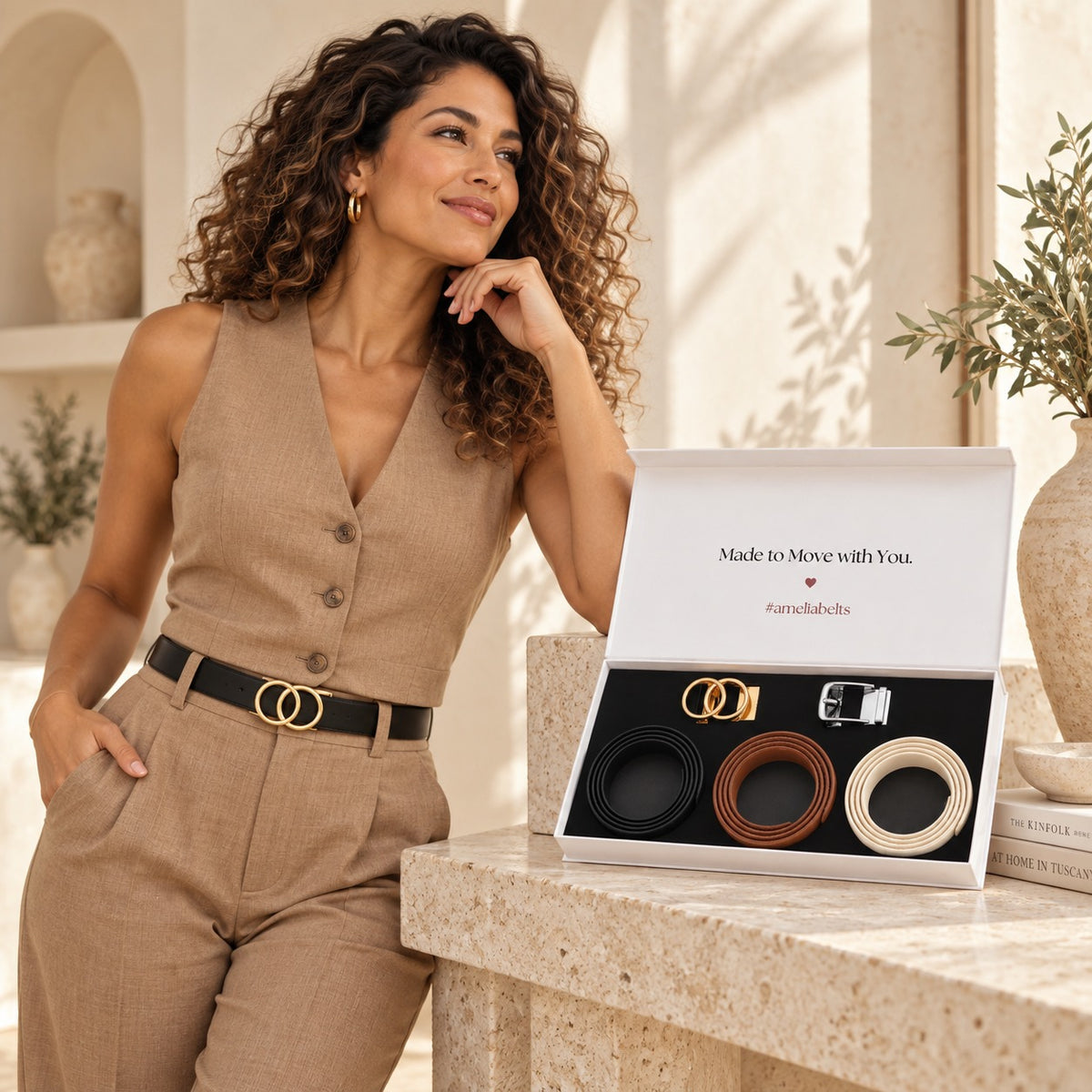 Amelia gift box with three straps and two buckles